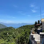 Lefkada By Omikron Selections Vavkerí