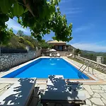 Vila Lefkada By Omikron Selections Vavkerí