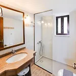 Vila Lefkada By Omikron Selections Vavkerí