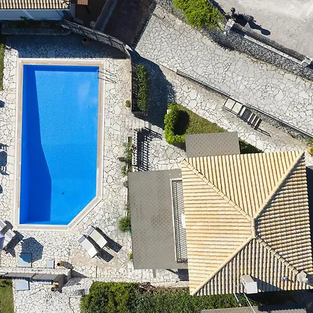 Lefkada By Omikron Selections * Vavkerí